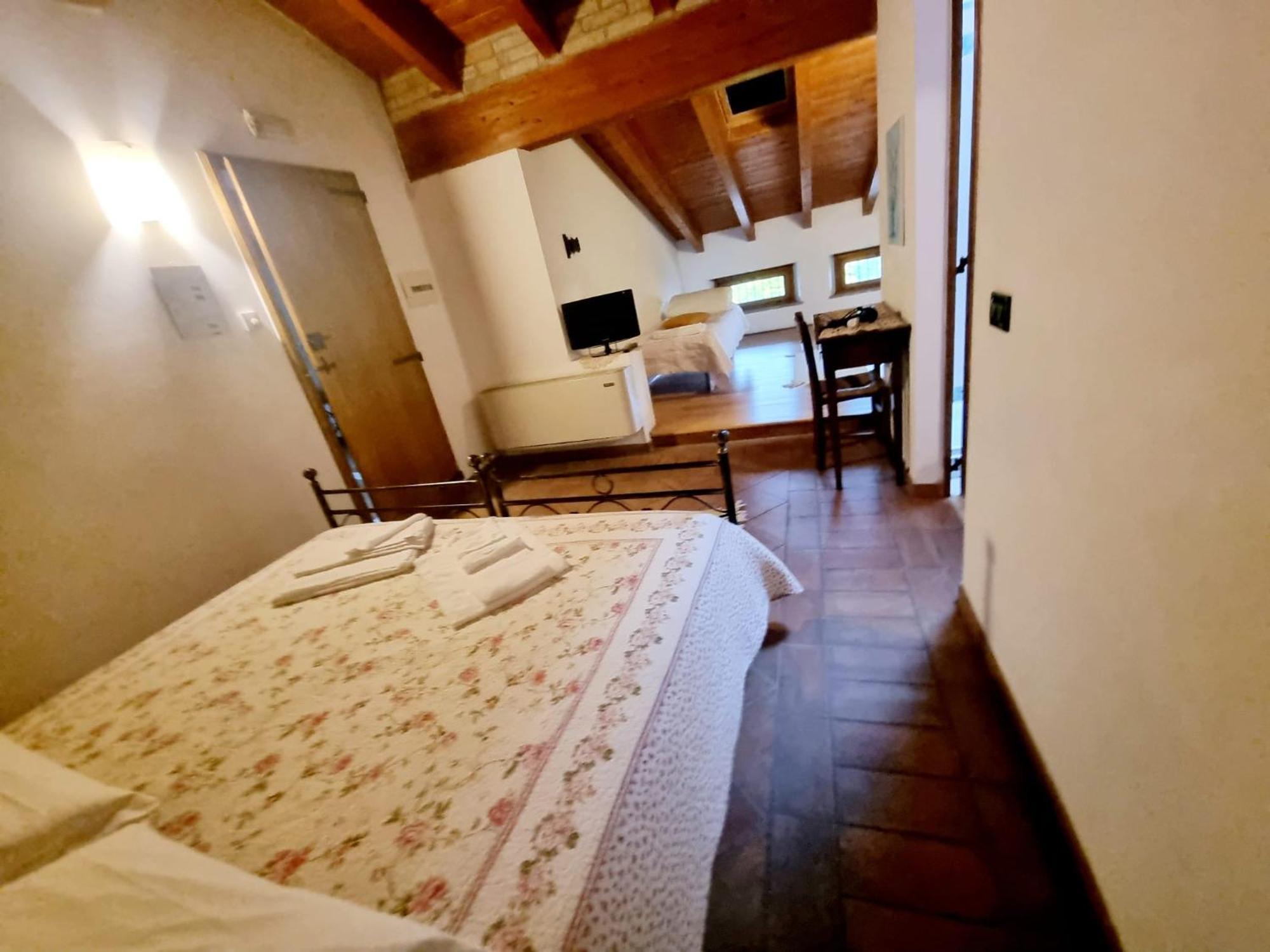 La Garzaga Turismo Rurale Ceresara Luaran gambar
