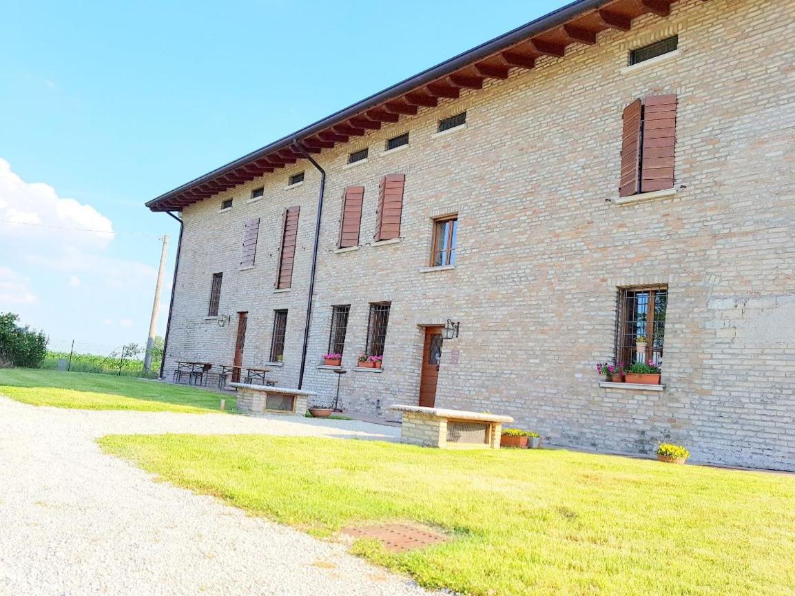La Garzaga Turismo Rurale Ceresara Luaran gambar